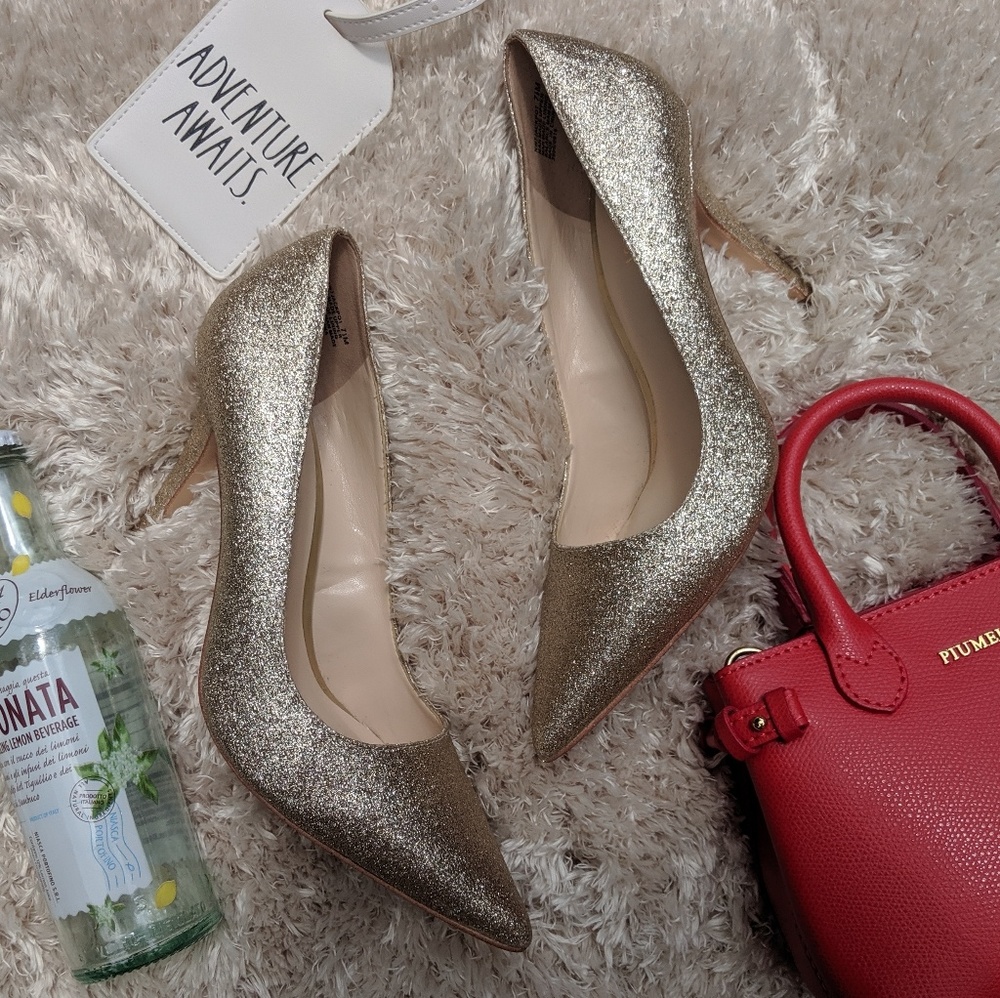 Nine West Gold Glitter Heels Size 7.5